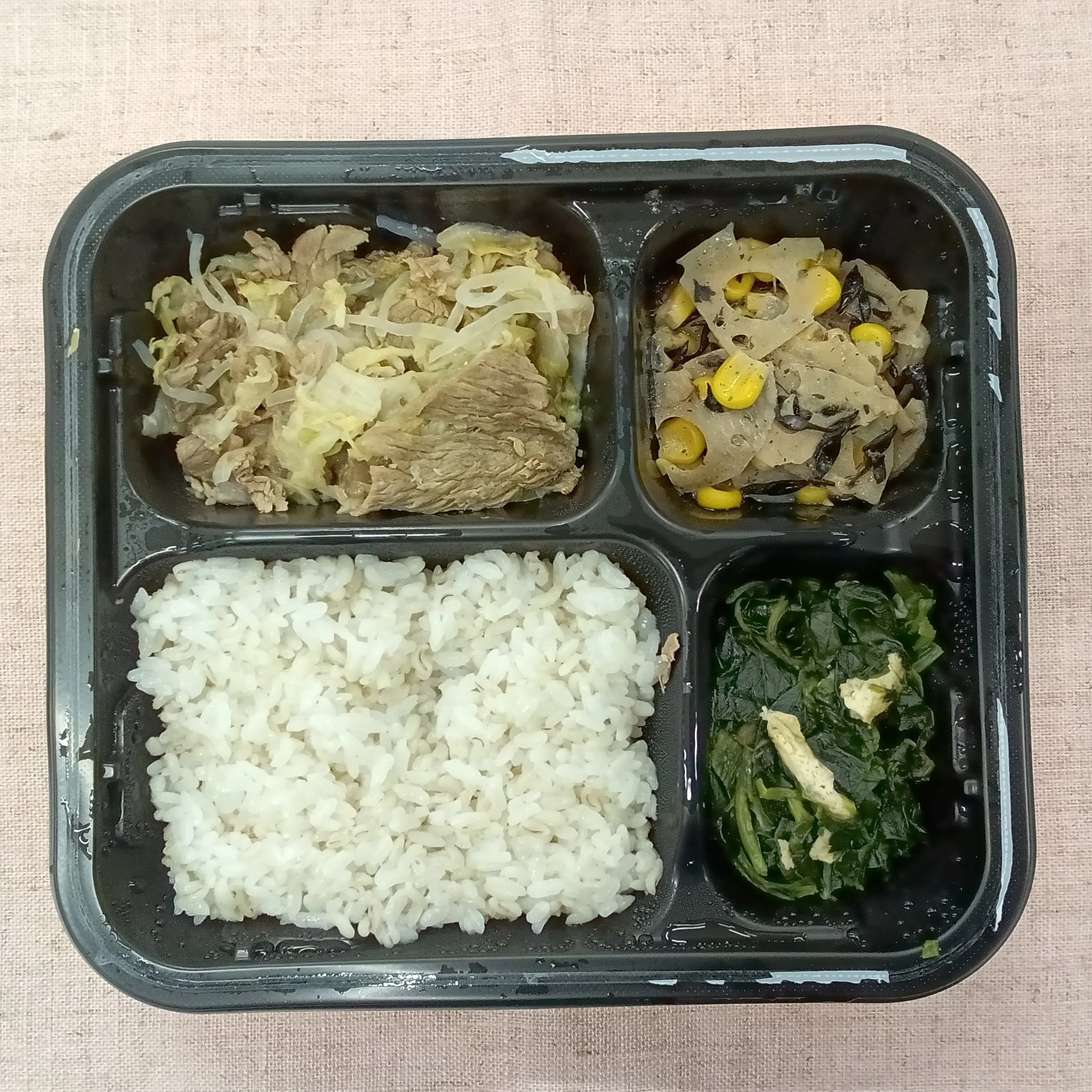すき焼き風煮弁当（ごはん付き）